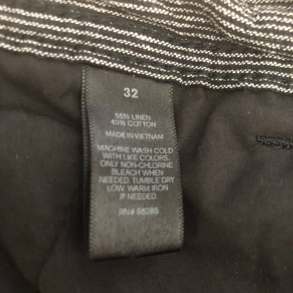 Express | Classic Fit Cotton Striped Shorts - Picture 5 of 5